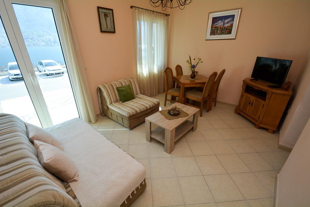 Apartments Jovanovic 科托尔 外观 照片